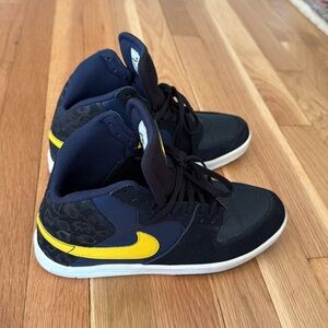 NIKE SB Dunks - UNISEX